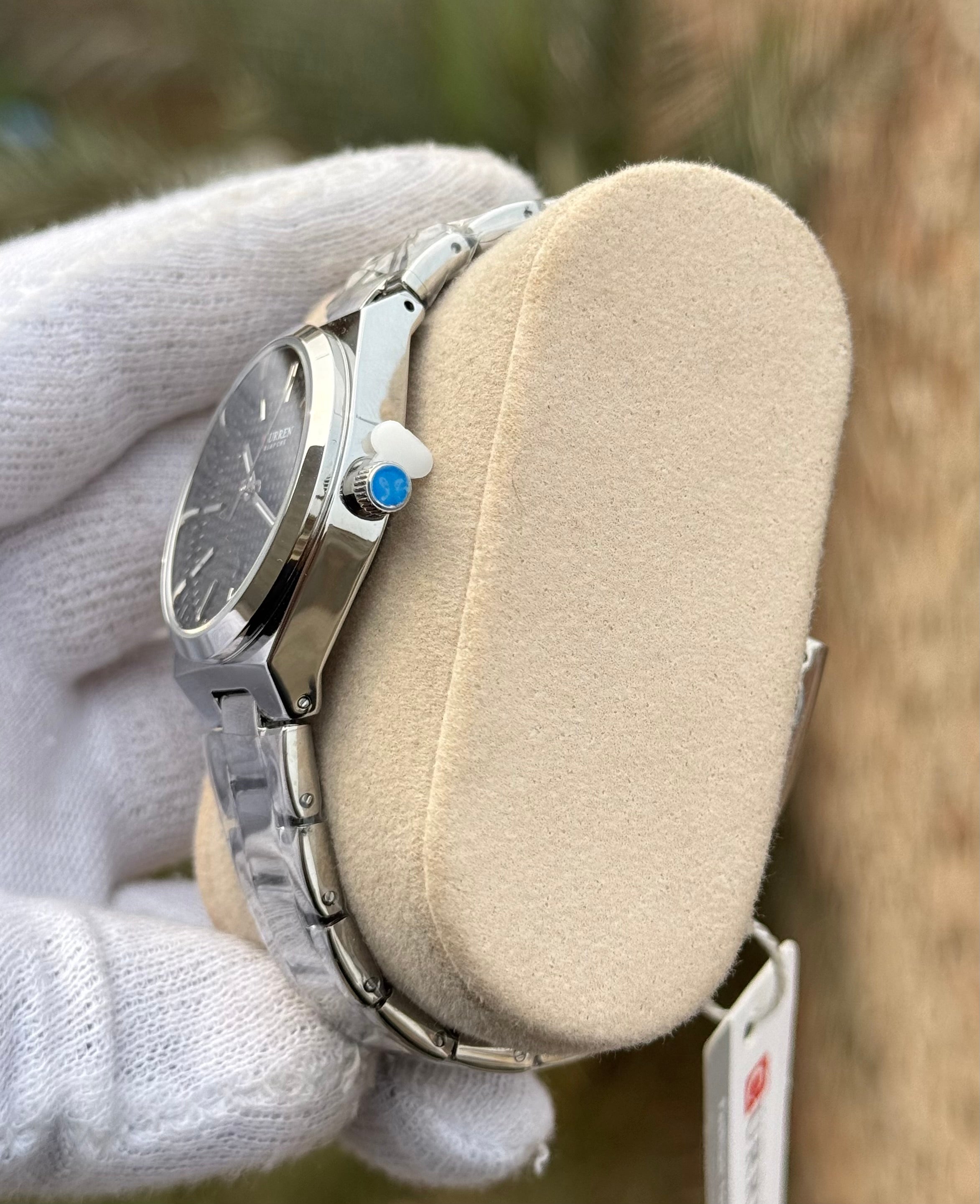 Curren Blanche - Minimalist Black Textured Dial