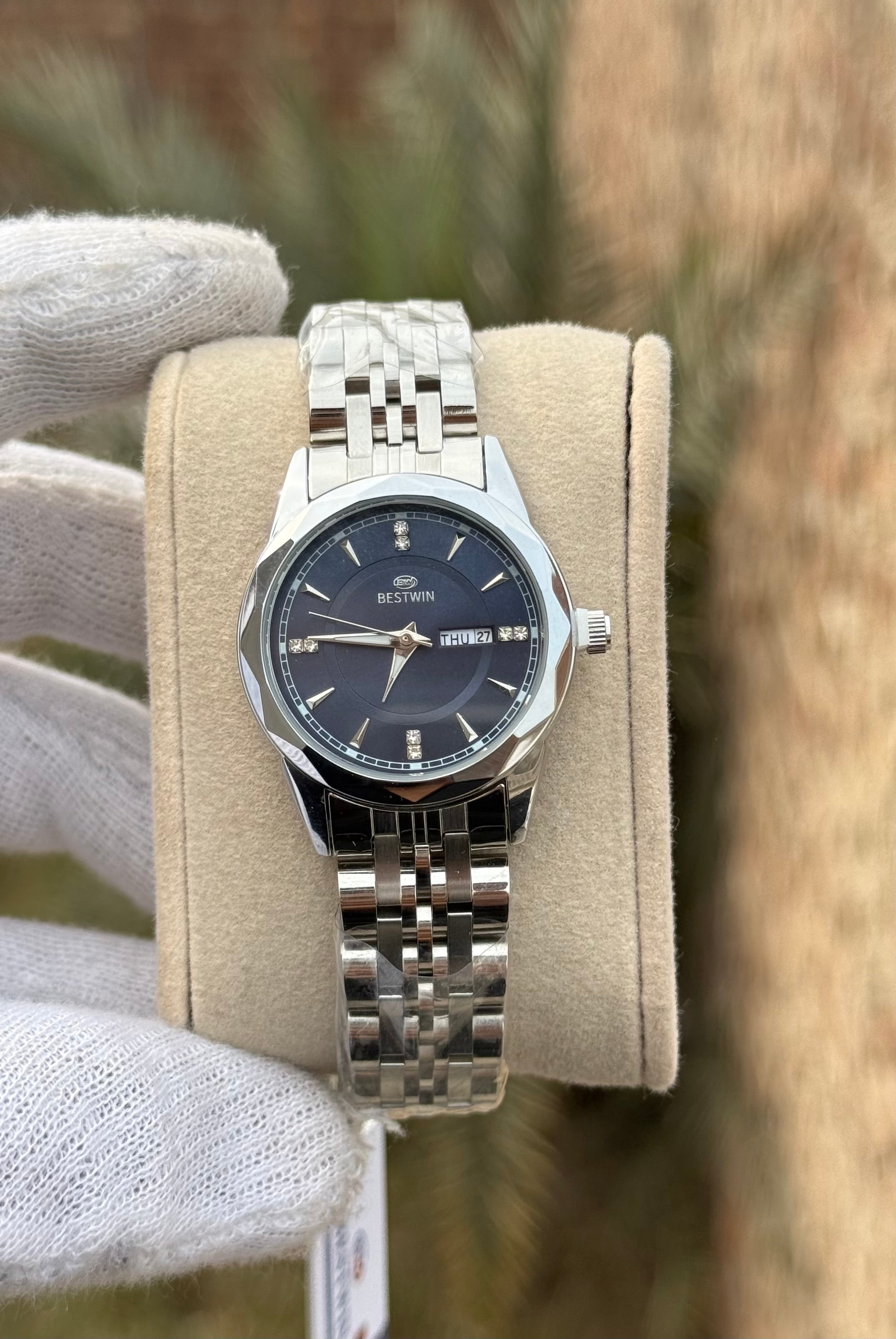 Bestwin DayDate-Premium Ladies Metal Chain Watch - Luxury Edition